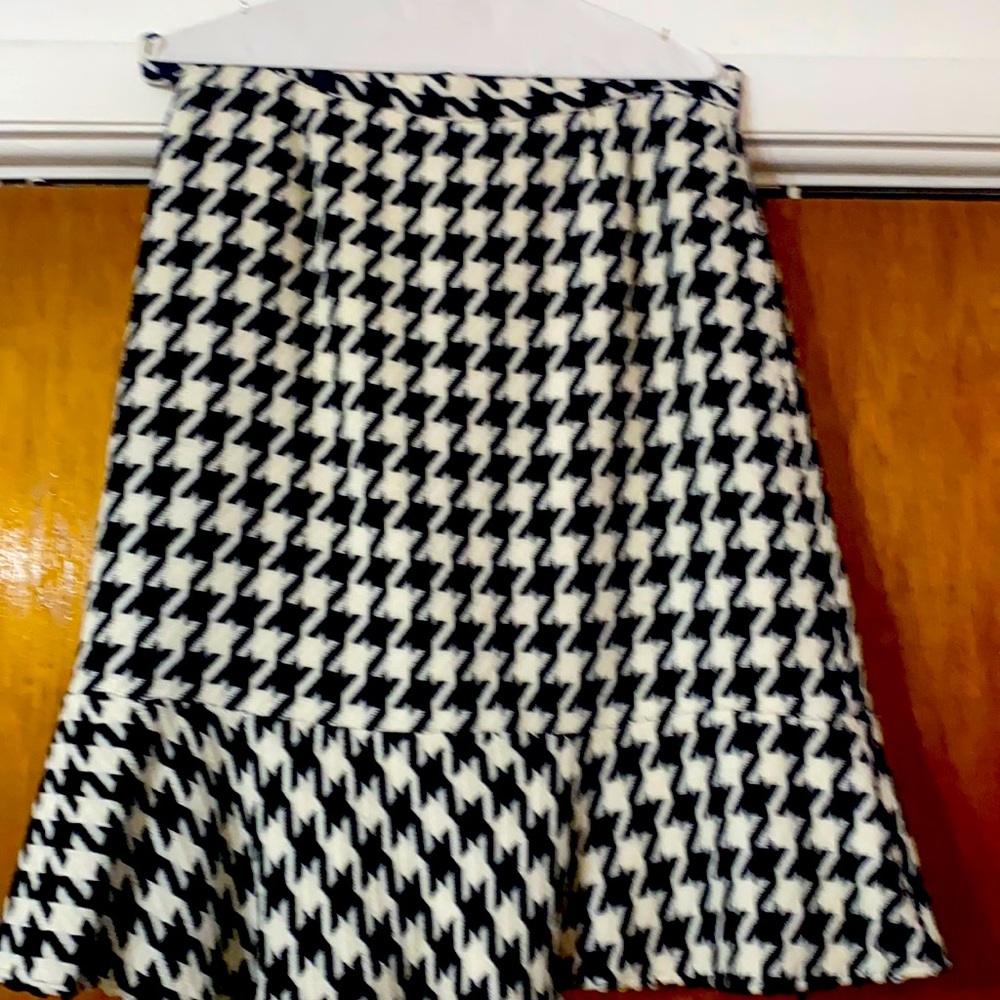 Vesti houndstooth wool fit and flare skirt